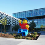 Lego Campus, Kantor bagi Manusia Paling Bahagia di Dunia? | FBS Forex Bitcoin Stock