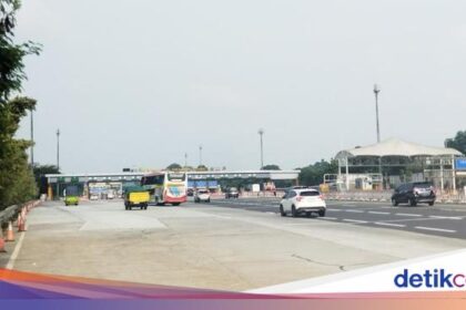 328 Ribu Kendaraan Keluar Jakarta By assignment of Tol Japek, Arus Mudik Masih Lancar | FSB News