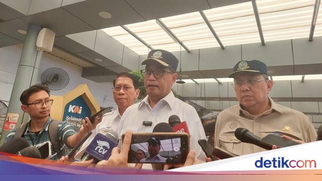 Menhub Ungkap Penyebab Macet hingga Belasan Kilometer Menuju Pelabuhan Merak