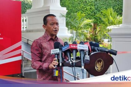 Bahlil Bicara soal Jokowi Diminta Dihadirkan di Sidang MK: Terlalu Lebay