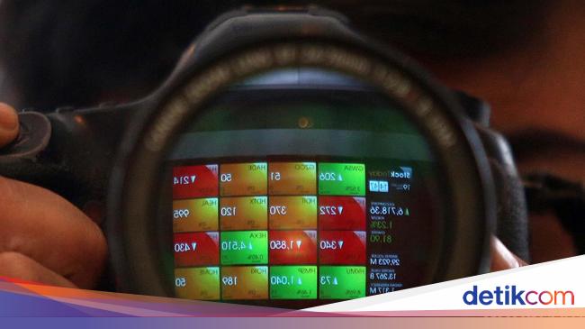 IHSG Hari Ini Dibuka di 2 Arah, tapi Tak Lama Loyo Lagi