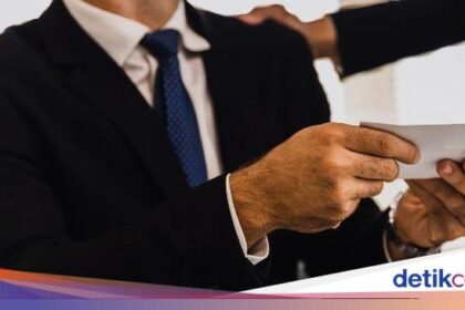 Indofarma Akui Belum Punya Duit buat Bayar Gaji Karyawan