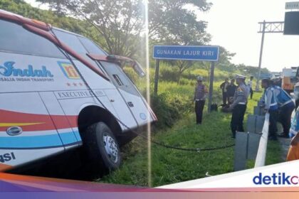 Menhub Ungkap Analisis Penyebab Kecelakaan Maut Bus Rosalia Indah