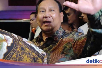 Ditanya Menteri Keuangan Kabinet Baru, Prabowo: Masih Lama!