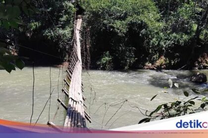 15 Penziarah Luka Ringan Akibat Jembatan di Lebak Putus