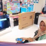 Senangnya Pelanggan Dapat Diskon Gede saat Beli TV di Transmart Beefy Day Sale