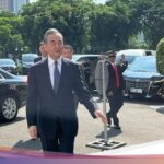 Menlu China Wang Yi Temui Jokowi di Istana Negara | FBS ForexBitcoinStock