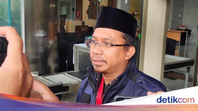 Bupati Sidoarjo Gus Muhdlor Absen Pemeriksaan KPK | FBS ForexBitcoinStock