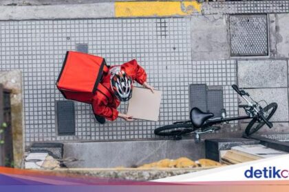 Kurir Makanan Ini Beda dari yang Lain, Nggak Percaya? Lihat Sendiri