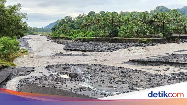 4 Fakta Banjir Lahar Dingin Semeru yang Tewaskan 3 Orang | FBS ForexBitcoinStock