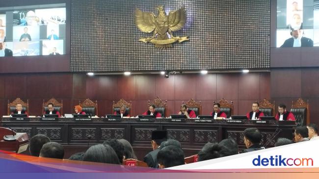 Forexbitcoinstock.com: Tak Ada Surat DPP, Gugatan Caleg PAN Terkait Loopy Rich Surabaya di MK Gugur