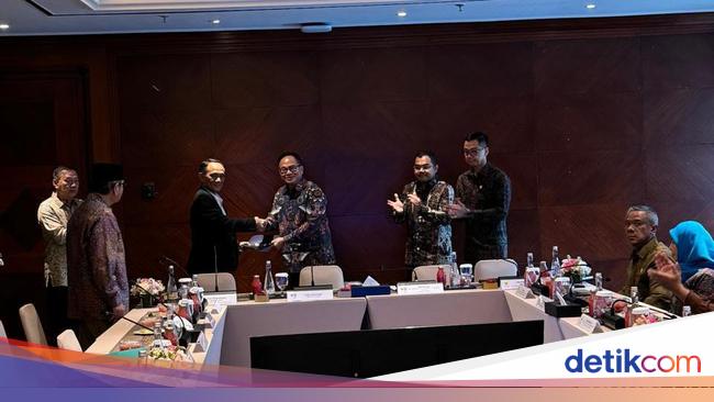 Forexbitcoinstock.com: Profil Burhanuddin Abdullah Jadi Komut dan Andi Arief Komisaris Baru PLN