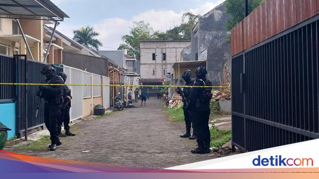 Forexbitcoinstock.com: Terduga Teroris di Batu Pelajar Usia 19 Tahun, Simpatisan Daulah Islamiyah