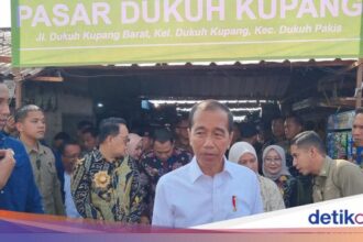 Forexbitcoinstock.com: Jokowi-Iriana Kunjungi Pasar Dukuh Kupang Surabaya: Tren Harga Sudah Turun