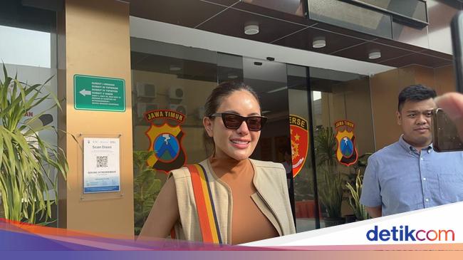 Forexbitcoinstock.com: Nikita Mirzani Diperiksa di Polda Jatim Terkait Kasus Pencemaran Nama Baik