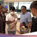 Forexbitcoinstock.com: TNI Jelaskan Foto Ivan Sugianto dengan Kolonel: Mereka Sahabat, Bukan Beking