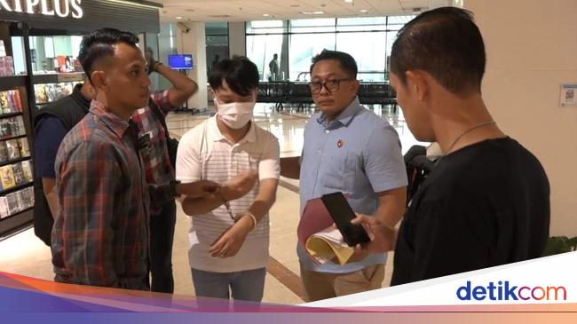 Forexbitcoinstock.com: TNI Jelaskan Foto Ivan Sugianto dengan Kolonel: Mereka Sahabat, Bukan Beking