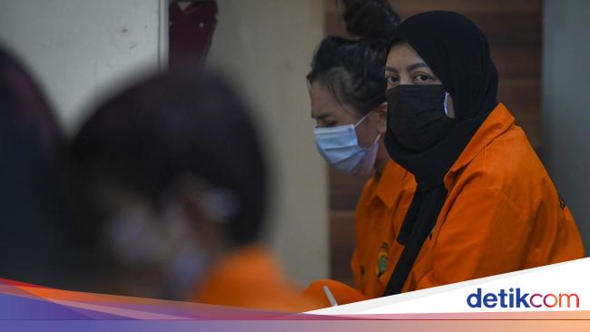 Forexbitcoinstock.com: Selain Wajah, Dokter Palsu Ria Magnificence Juga Tawarkan Perawatan Kemaluan-Anus