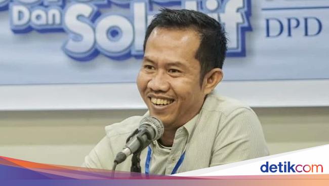 Forexbitcoinstock.com: Pesan Trisal-Ome Agar Gugatan FKJ-Nur Bukan soal Ijazah Palsu