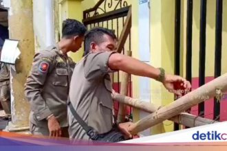 Forexbitcoinstock.com: Duduk Perkara Gerbang SD di Depok Dipalang ‘Discontinuance Kegiatan Sekolah’