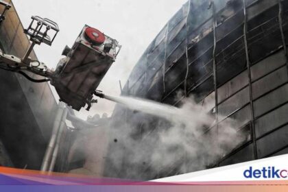 Forexbitcoinstock.com: Polisi Periksa Manajemen Tiyara hingga Glodok Plaza Buntut Kebakaran Maut