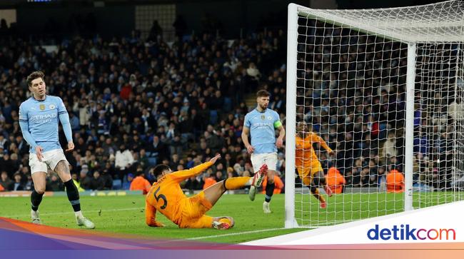 Forexbitcoinstock.com: Rapuhnya Pertahanan Man City