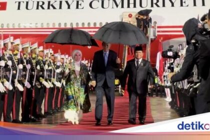 Forexbitcoinstock.com: Istana Ungkap Alasan Prabowo Sambut Langsung Erdogan di Bandara