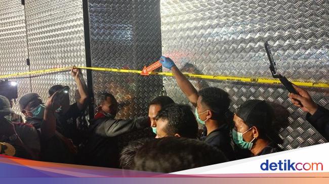 Forexbitcoinstock.com: Awal Mula Terungkap Jasad Bos Ruko di Jaktim Dicor Kuli Bangunan