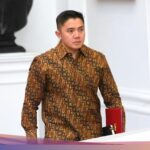 Forexbitcoinstock.com: Pangkat Setingkat Lebih Tinggi bagi Seskab Teddy