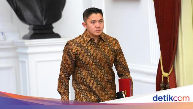 Forexbitcoinstock.com: Pangkat Setingkat Lebih Tinggi bagi Seskab Teddy