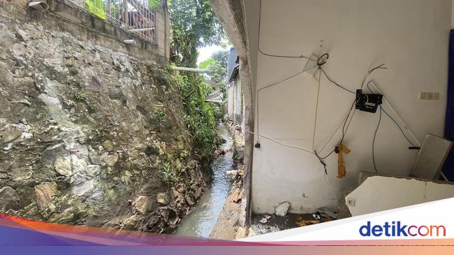 Forexbitcoinstock.com: Rumah Warga Jebol Akibat Banjir, Wawalkot Depok: Temboknya Jadi Pembatas Kali