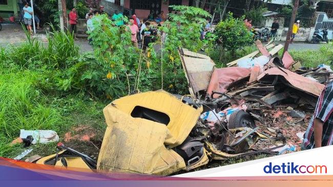 Forexbitcoinstock.com: Penumpang Ceritakan Detik-detik Tabrakan KA Kertanegara Vs Truk di Kediri